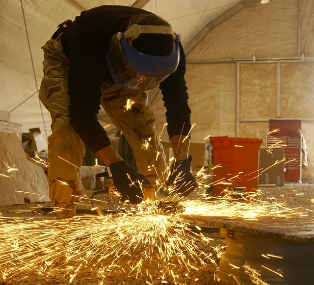 working-1056596_640