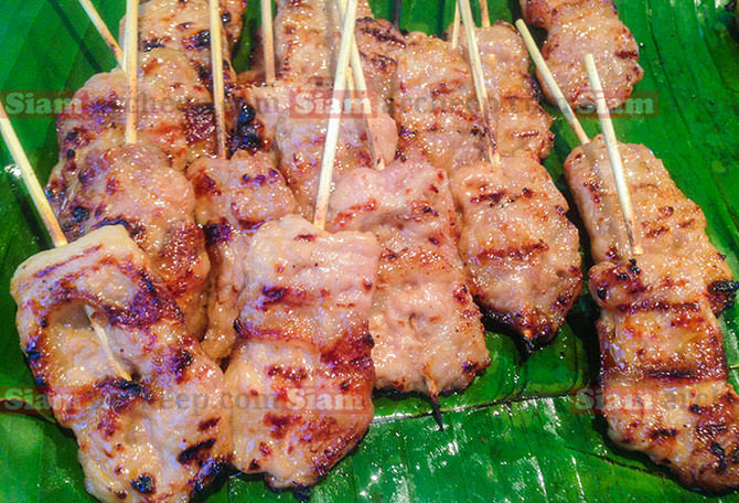 หมูปิ้งนมสด